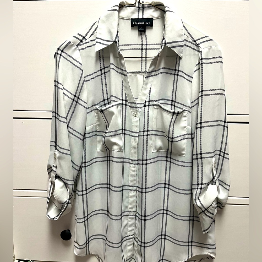 Fortune & Ivy long sleeve white & black top